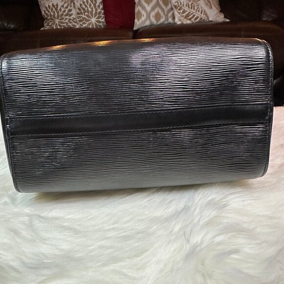 Authentic Louis Vuitton Black Epi Leather Speedy 25 Satchel Bag - Picture 10 of 16